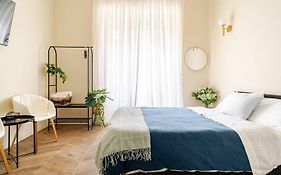 Center Rooms